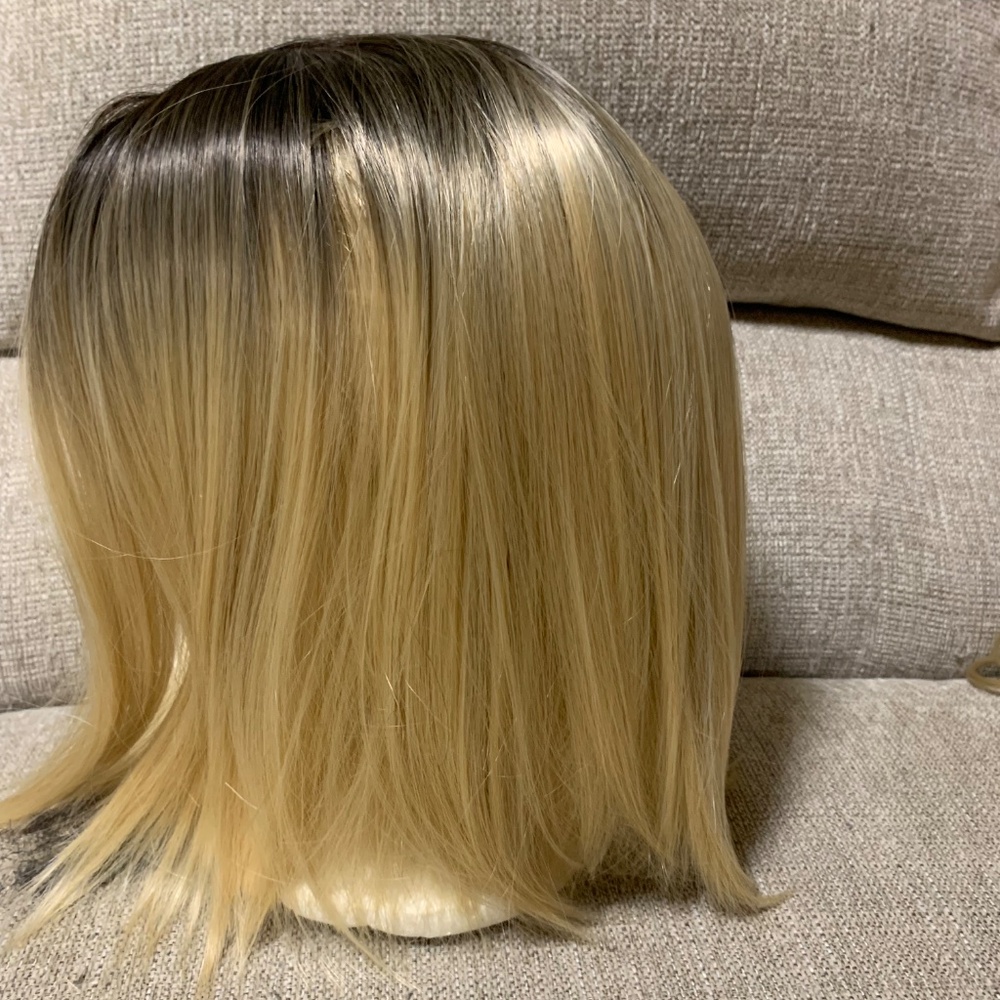 Wig - Picture 2 of 6